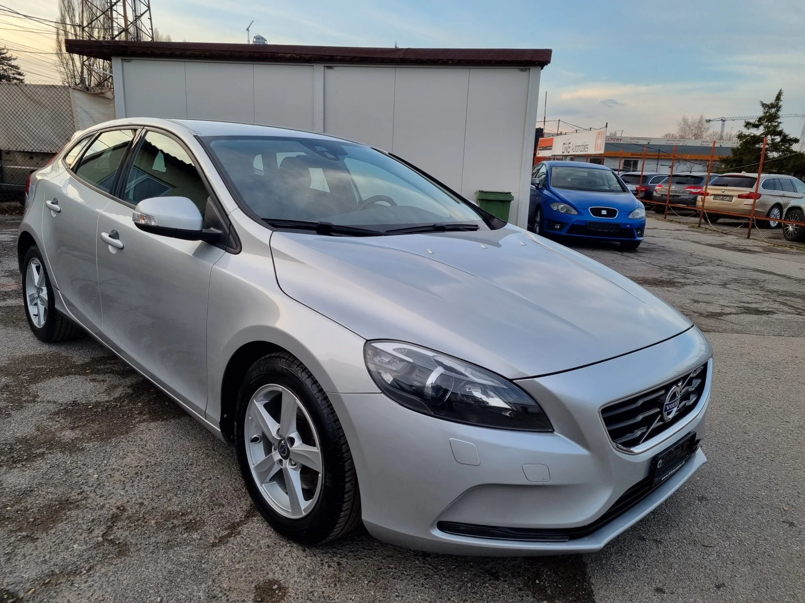 Volvo V40  T4 Бензин/180кс/Автоматик/Топ/Евро5/, снимка 1