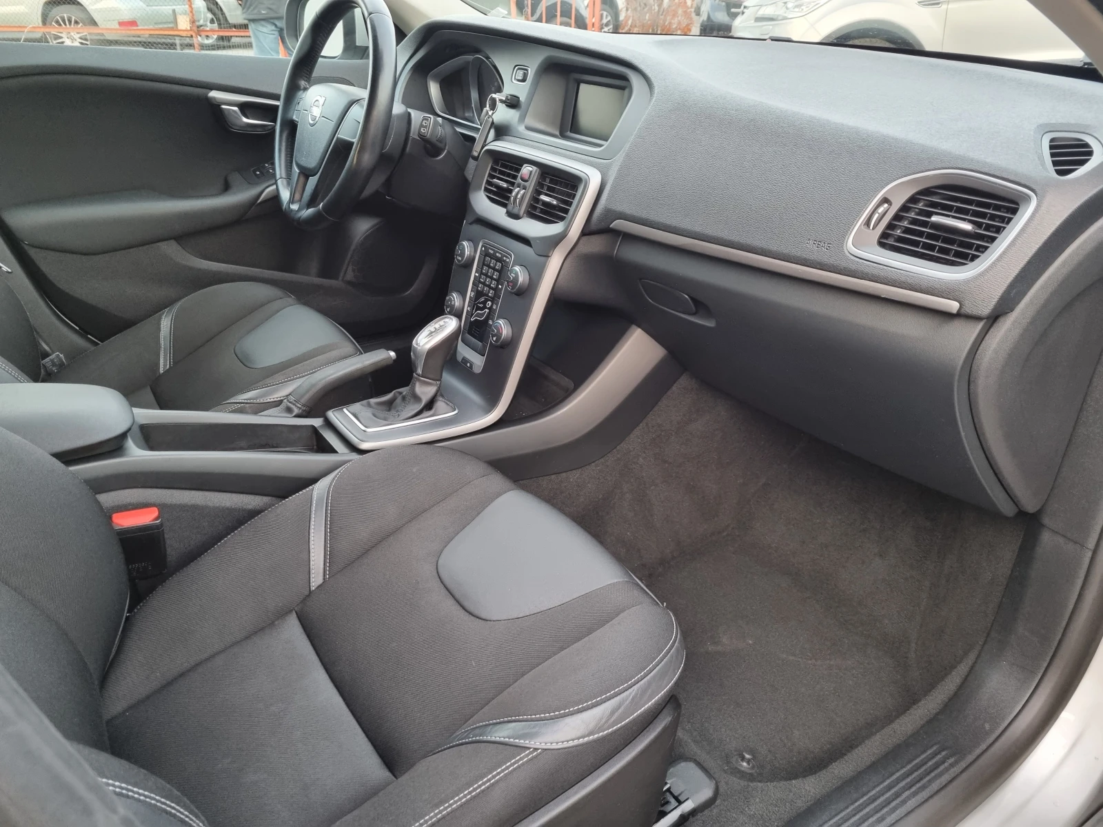 Volvo V40  T4 /180///5/ | Mobile.bg   11