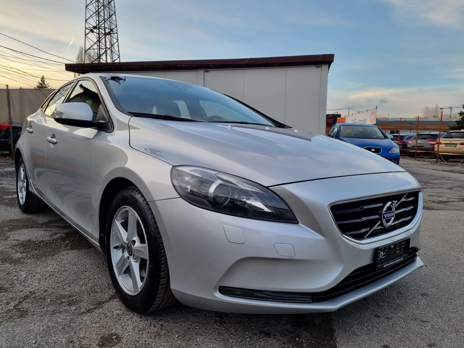 Volvo V40  T4 Бензин/180кс/Автоматик/Топ/Евро5/ - изображение 3