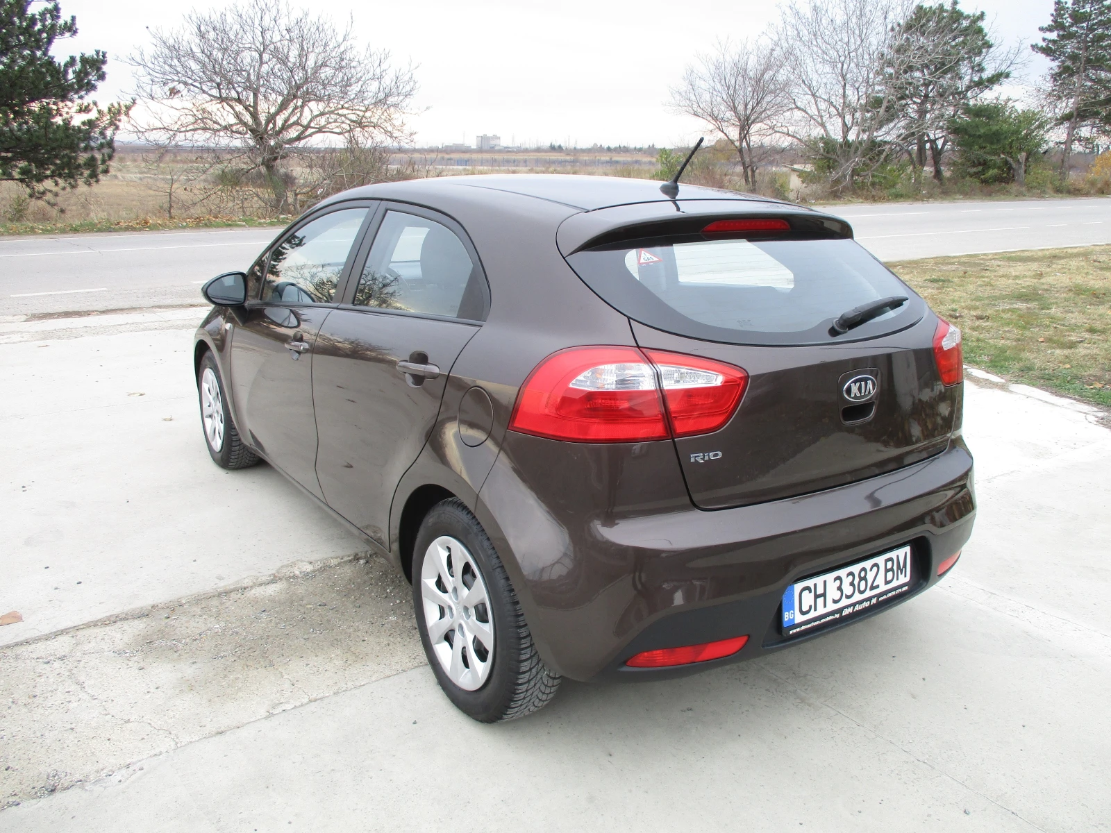 Kia Rio 1.2/ГАЗ-БЕНЗИН/КАТО НОВА/ - изображение 6