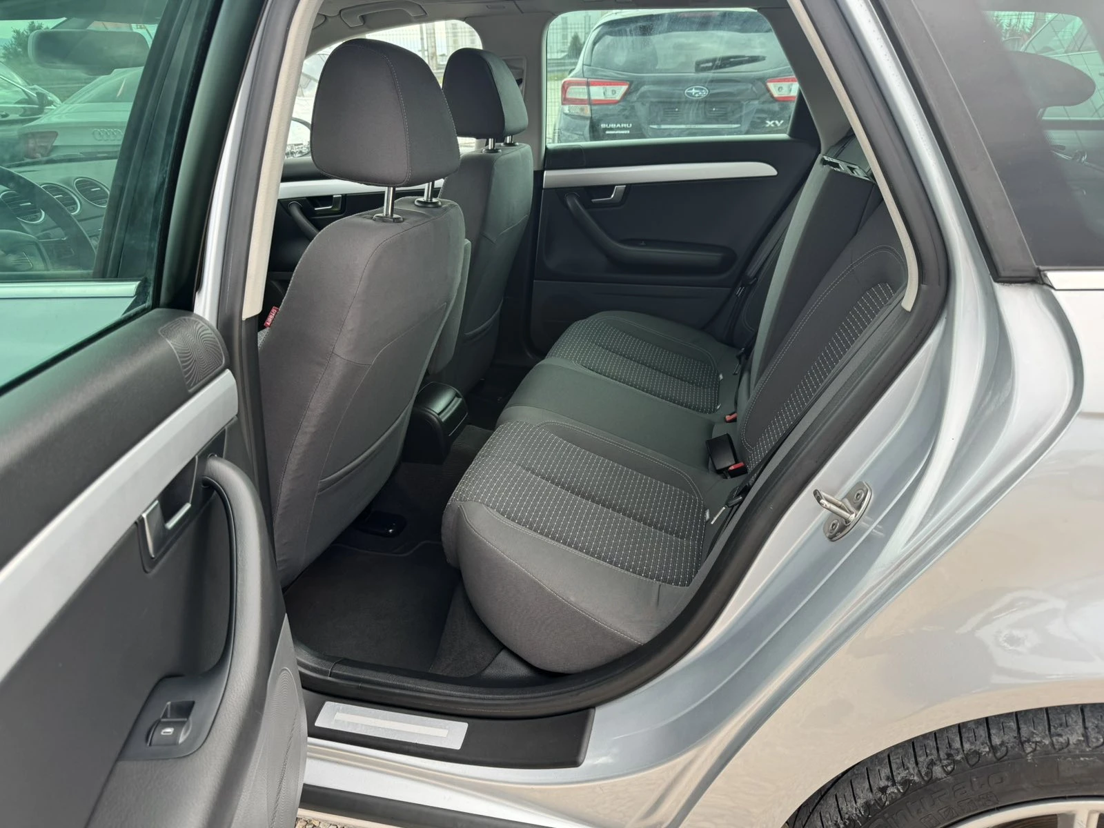 Seat Exeo 2.0TDI - изображение 8
