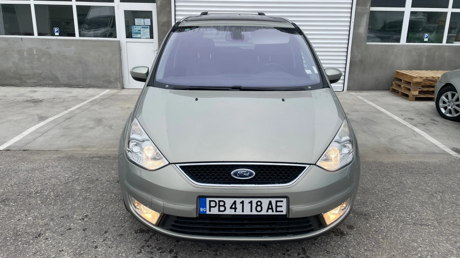 Ford Galaxy Titanium Panorama LPG - изображение 2