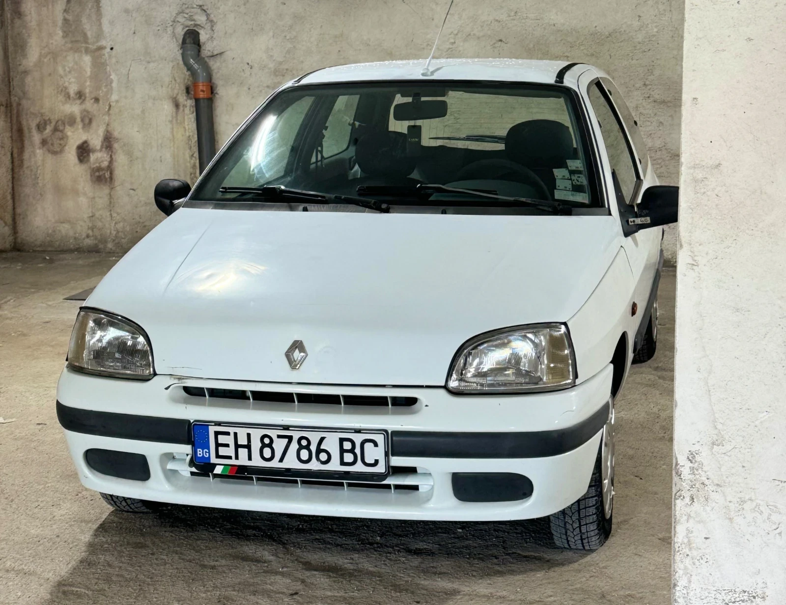 Renault Clio 1.2i - изображение 9