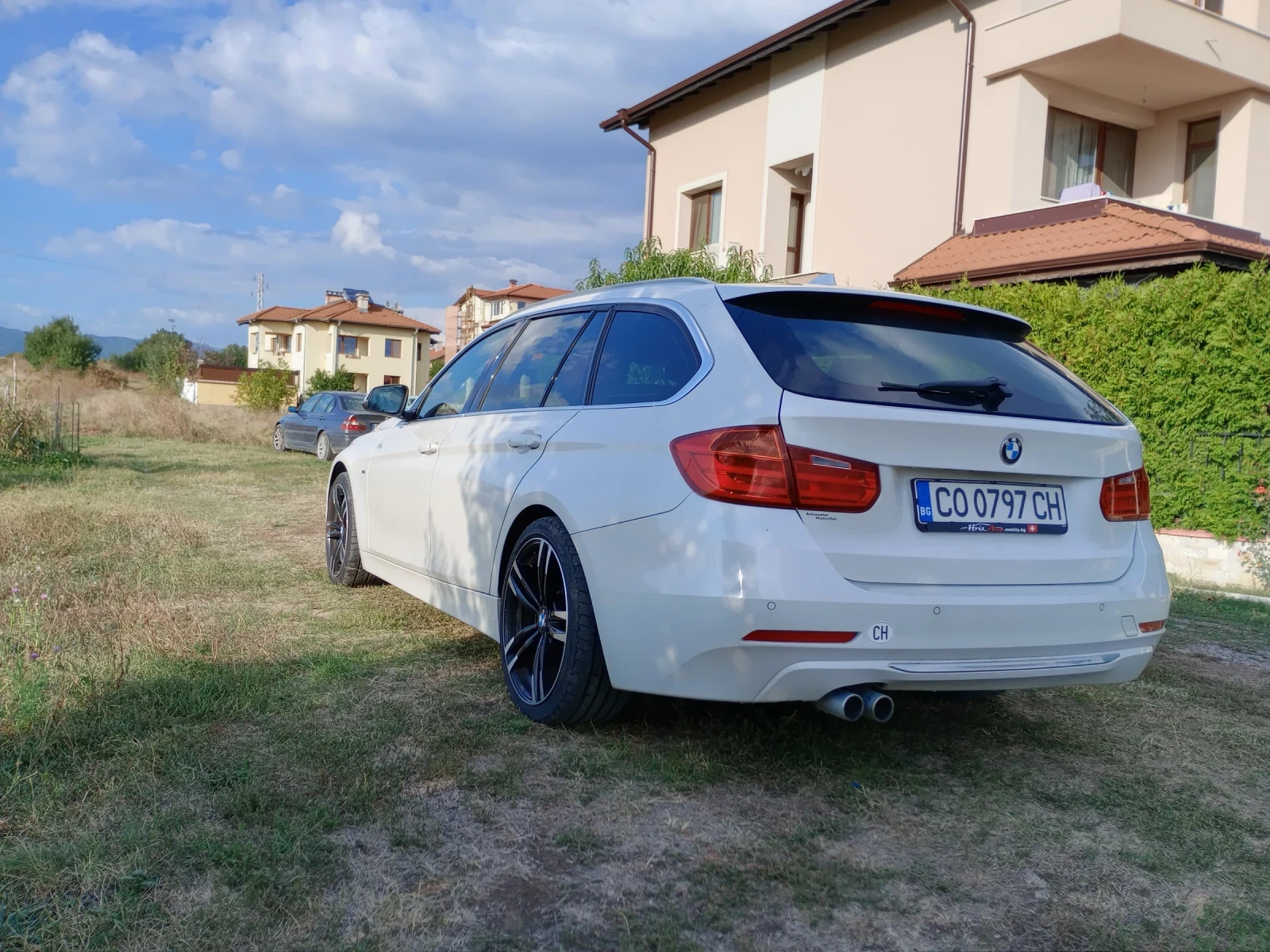 BMW 330 Luxury M  - изображение 5