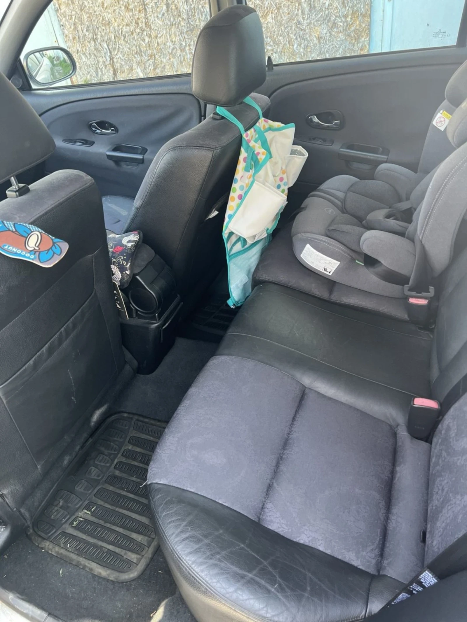 Mitsubishi Carisma 1.8 GDI - изображение 4