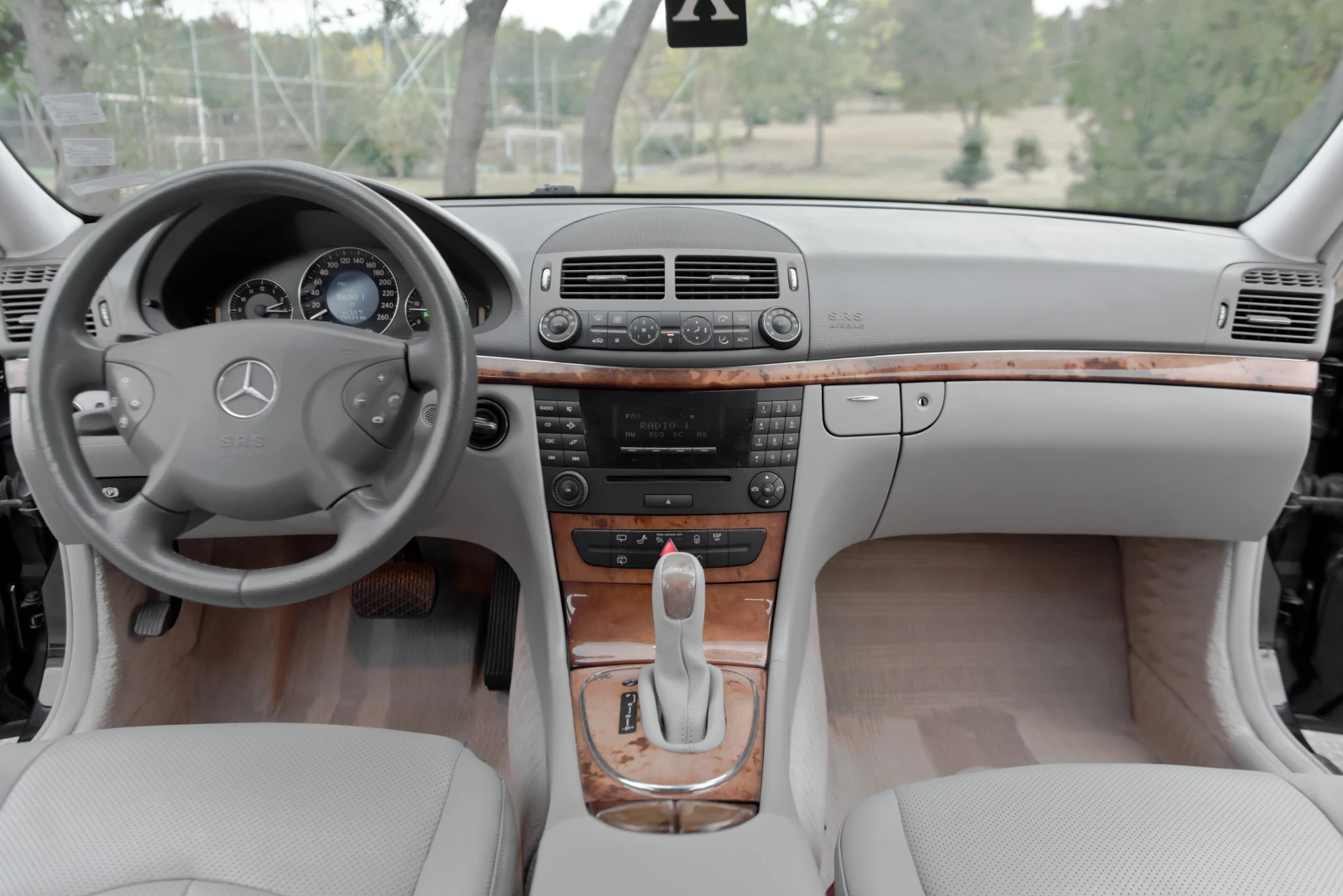 Mercedes-Benz E 280 3.2 Редови - изображение 10