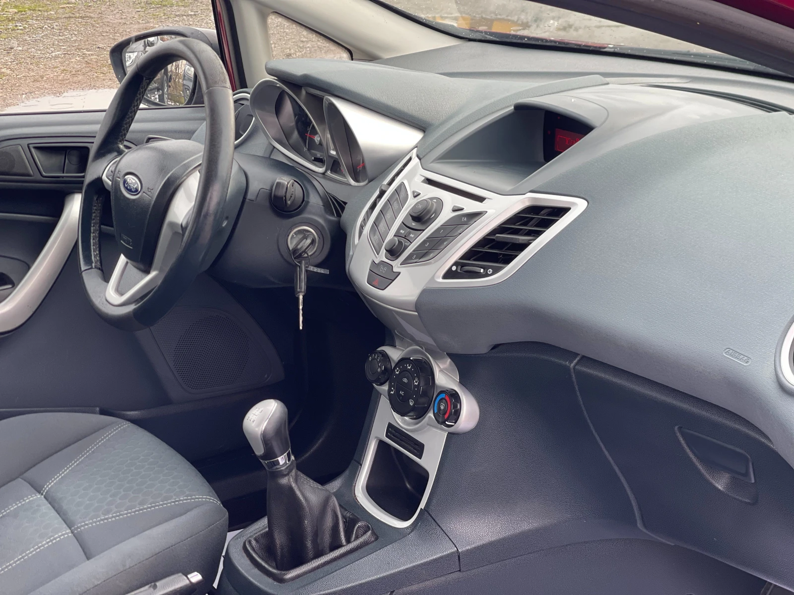 Ford Fiesta 1.6TDCi | Mobile.bg � ����������� 11