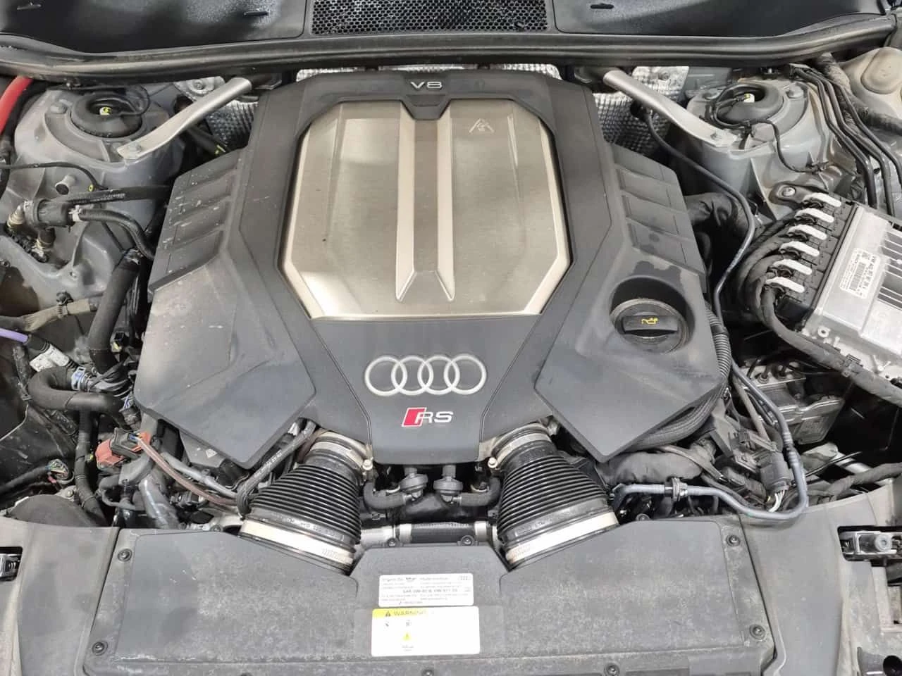 Audi Rs6 PERFORMANCE * Един собственик * Без инциденти * , снимка 15 - Автомобили и джипове - 53966929