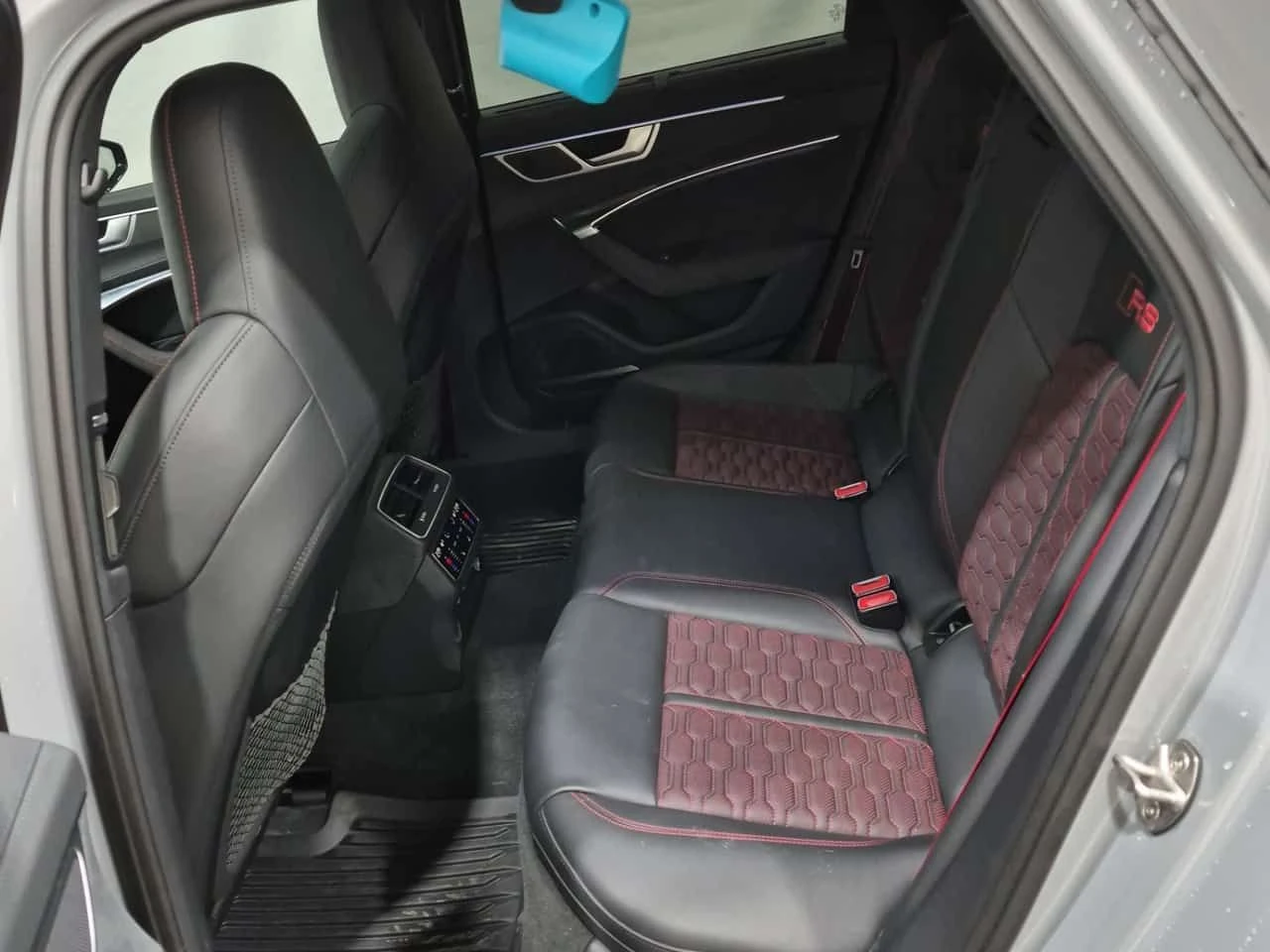 Audi Rs6 PERFORMANCE * Един собственик * Без инциденти * , снимка 11 - Автомобили и джипове - 53966929