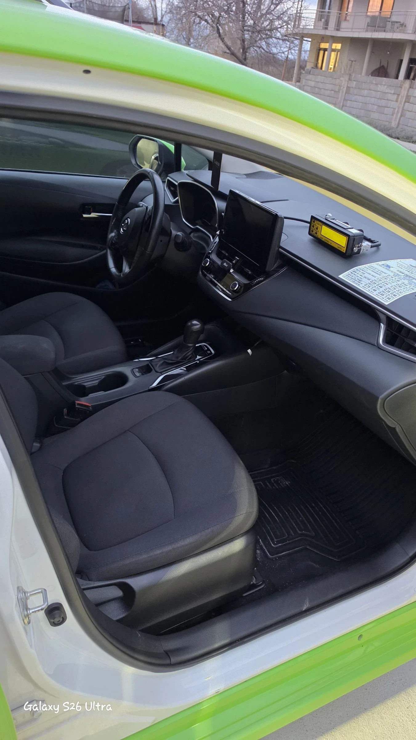 Toyota Corolla Hybrid , снимка 7 - Автомобили и джипове - 54033440