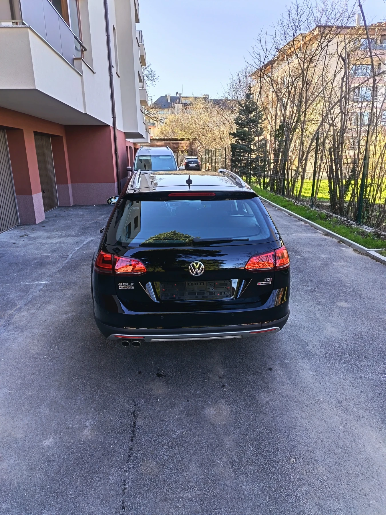 VW Golf Alltrack, снимка 4 - Автомобили и джипове - 54141431