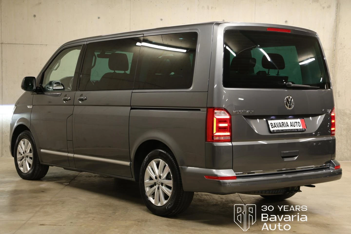 VW Multivan 2.0TDI HighLine, снимка 3 - Автомобили и джипове - 54558786