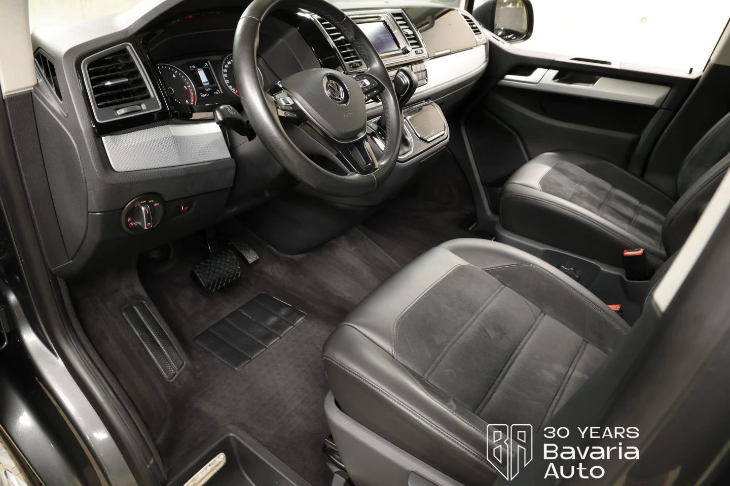 VW Multivan 2.0TDI HighLine, снимка 6 - Автомобили и джипове - 54558786