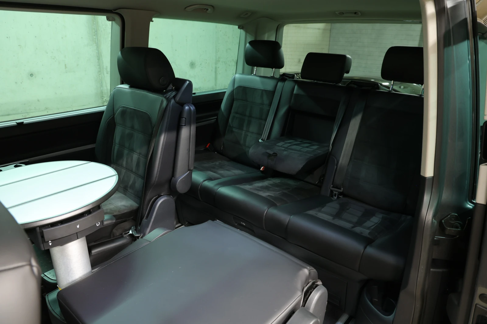 VW Multivan 2.0TDI HighLine, снимка 12 - Автомобили и джипове - 54558786