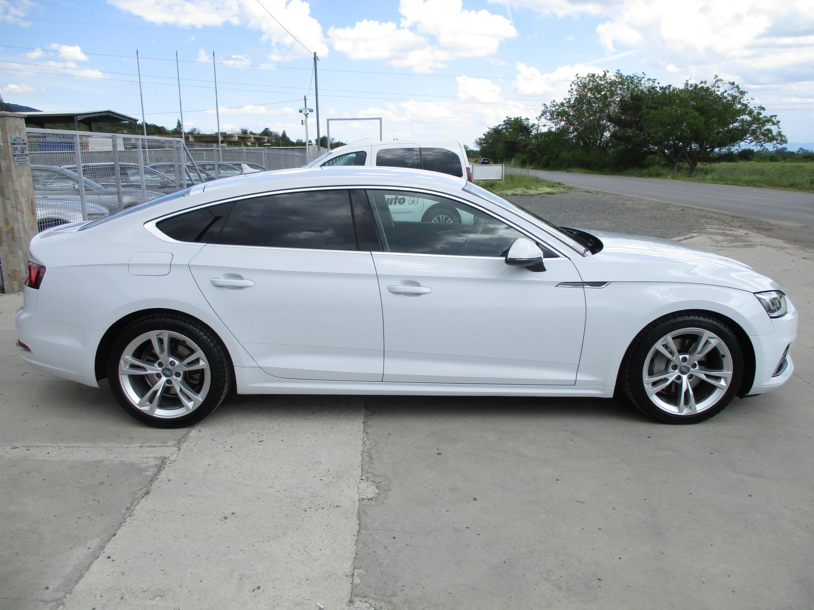 Audi A5 2.0TDI/190кс./QUATTRO/АВТОМАТИК/КАТО НОВА, снимка 3 - Автомобили и джипове - 54761080