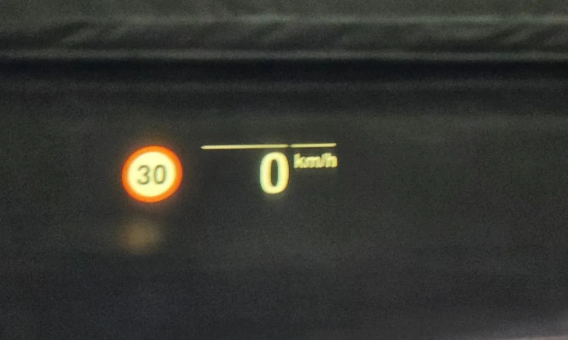 BMW 340 HUD| 360| ����| ������� | Mobile.bg � ����������� 17
