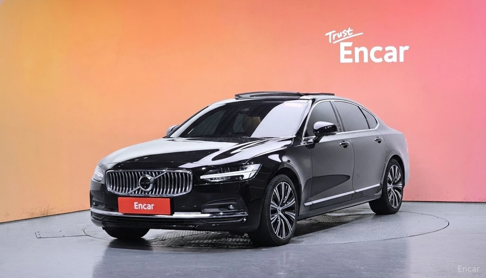 Volvo S90 Ultra-Bright* DISTRONIC* 360* ОБДУХВАНЕ* МАСАЖИ* 