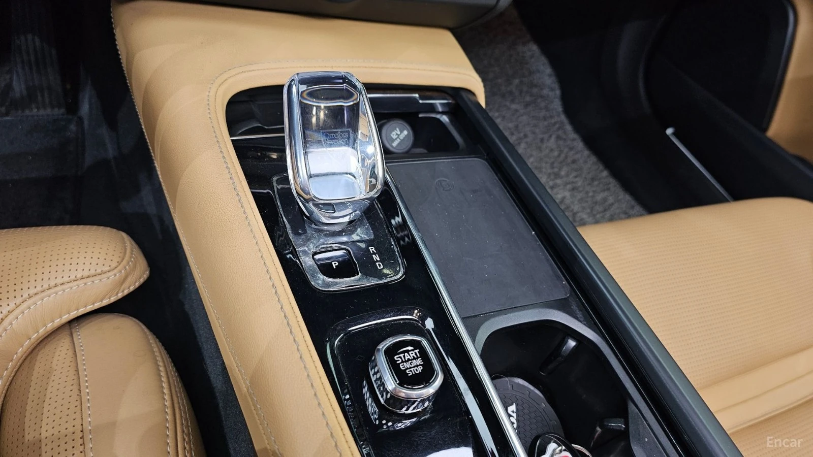 Volvo S90 Ultra-Bright* DISTRONIC* 360* ОБДУХВАНЕ* МАСАЖИ* , снимка 12 - Автомобили и джипове - 55504520