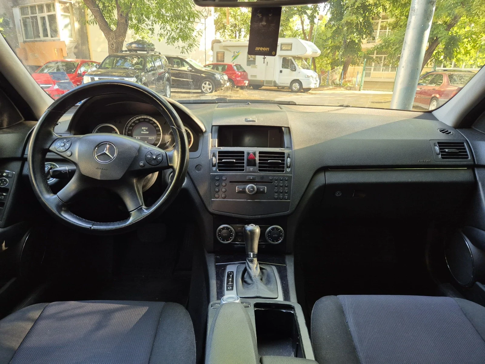Mercedes-Benz C 220, снимка 5 - Автомобили и джипове - 55618779