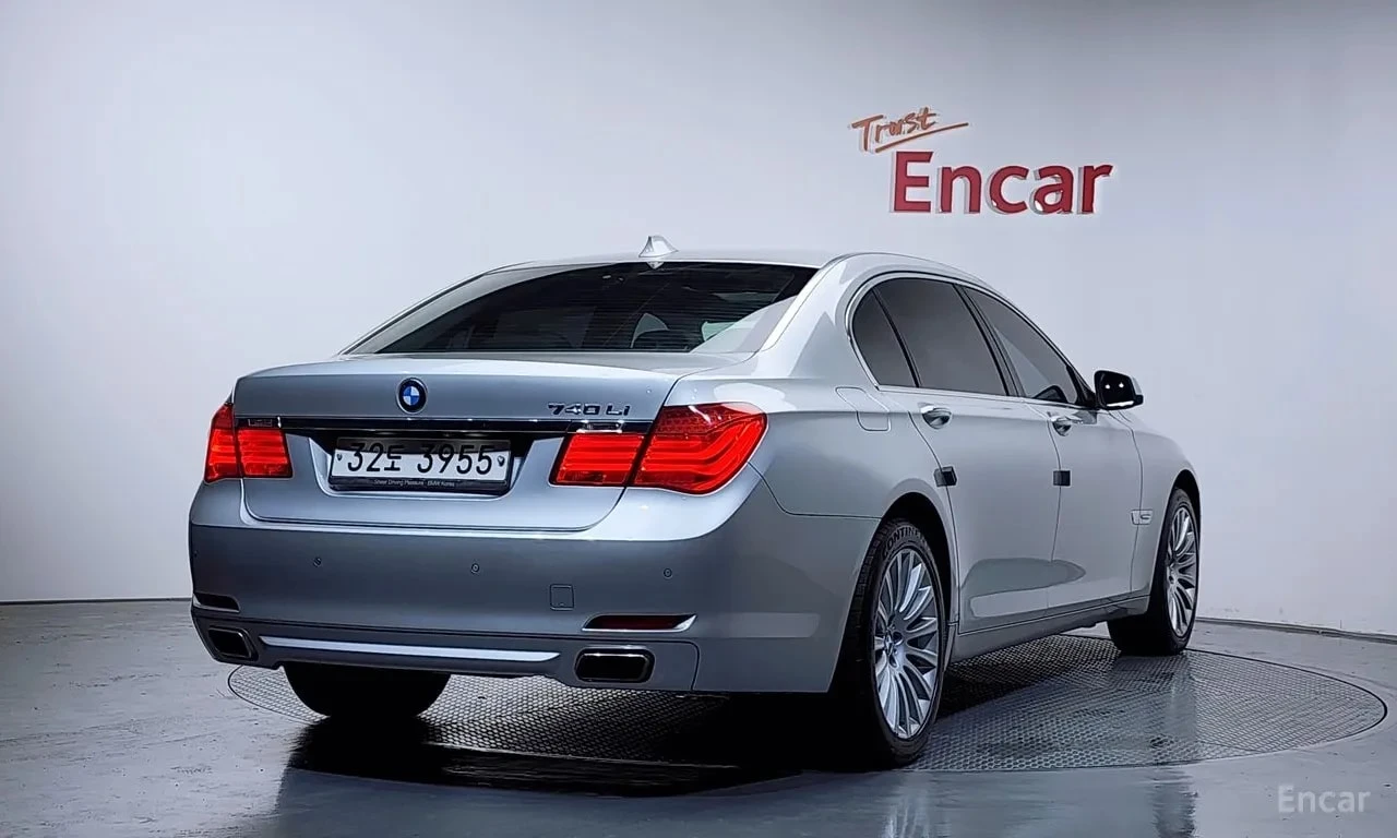 BMW 740 * 740Li * АВТОКРЕДИТ БЕЗ ПЪРВОНАЧАЛНА ВНОСКА* , снимка 2 - Автомобили и джипове - 55921764