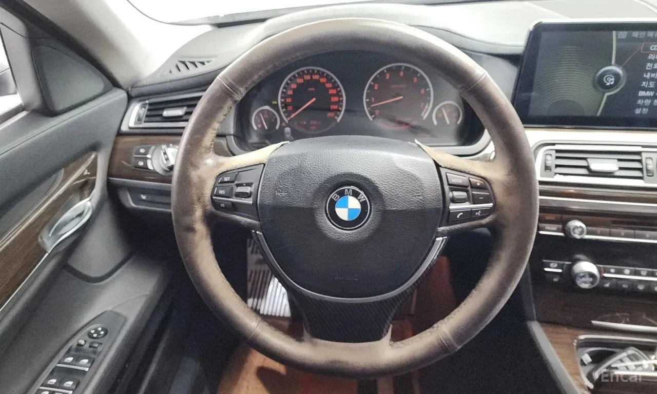 BMW 740 * 740Li * АВТОКРЕДИТ БЕЗ ПЪРВОНАЧАЛНА ВНОСКА* , снимка 13 - Автомобили и джипове - 55921764