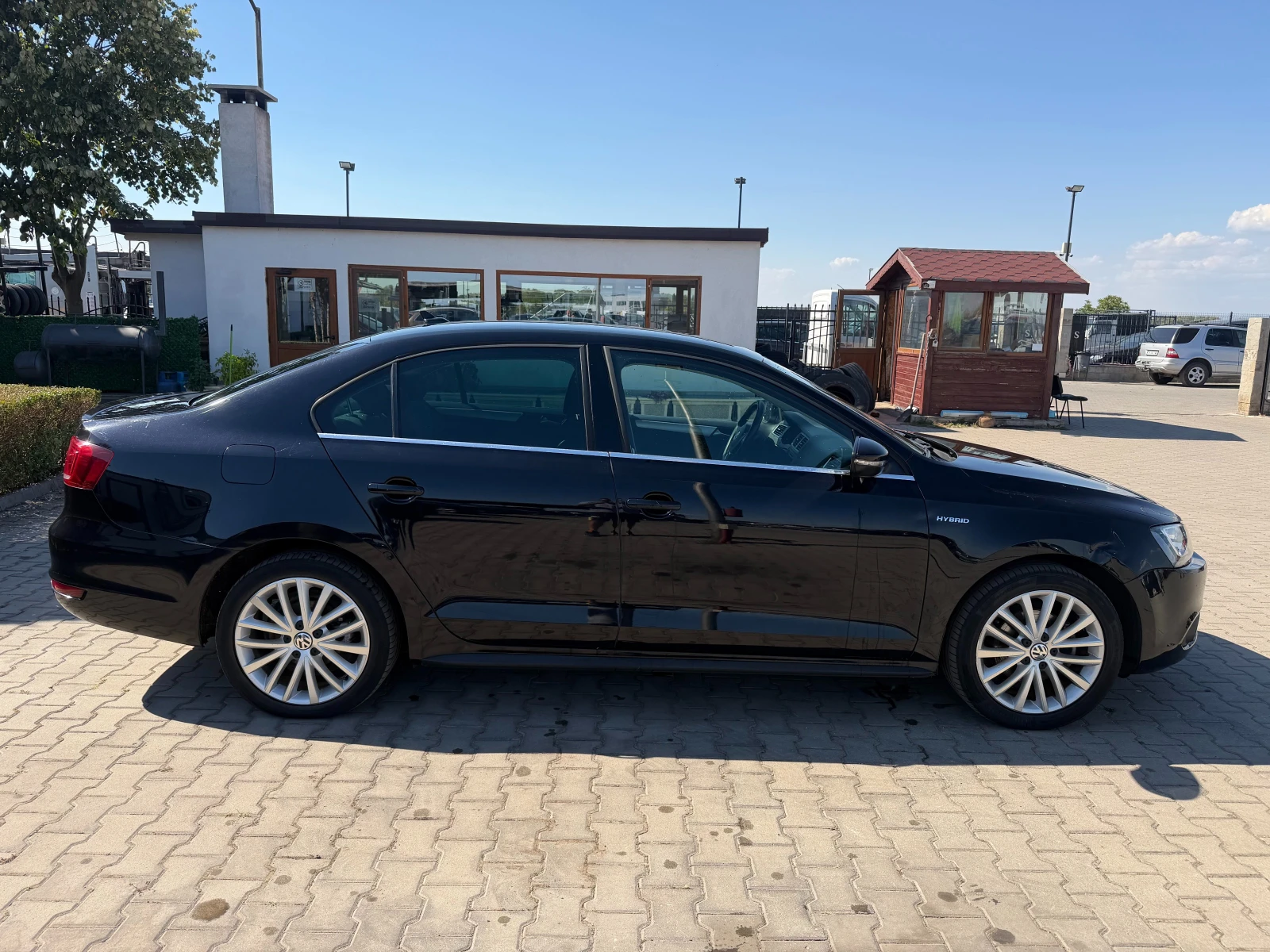 VW Jetta 1.4TSI HYBRID AVTOMAT/NAVI EURO 5, снимка 5 - Автомобили и джипове - 56165378