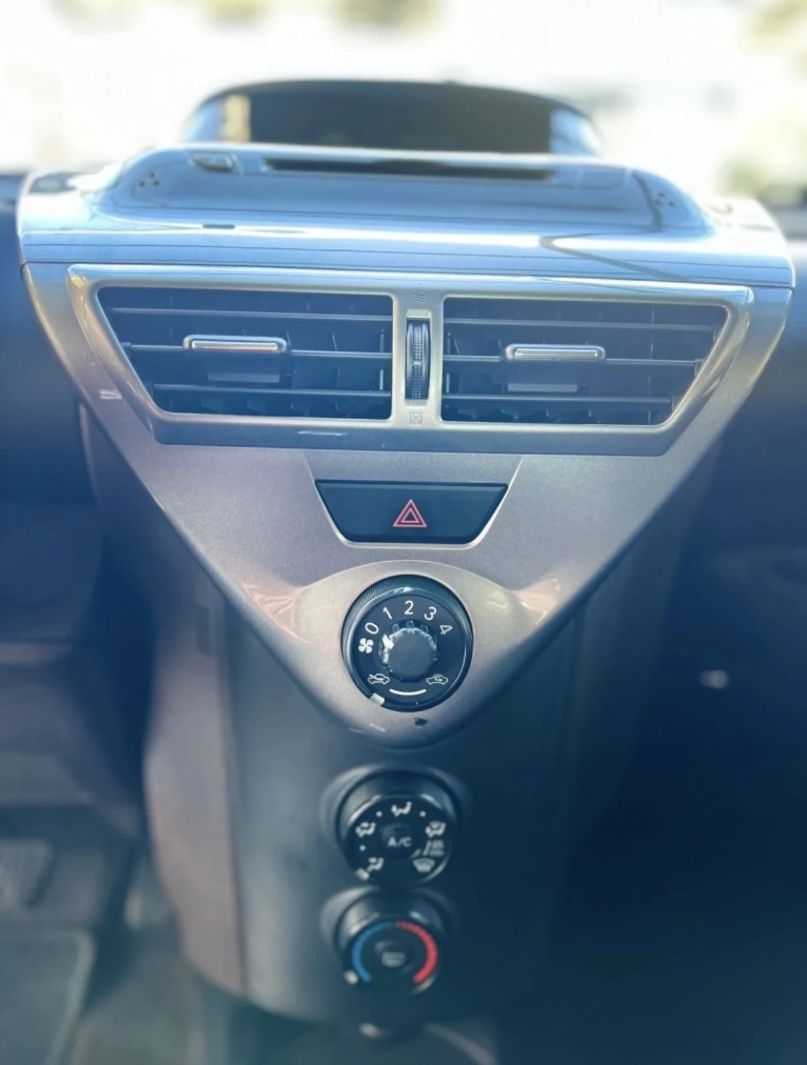Toyota IQ 1.0, снимка 9 - Автомобили и джипове - 56272892