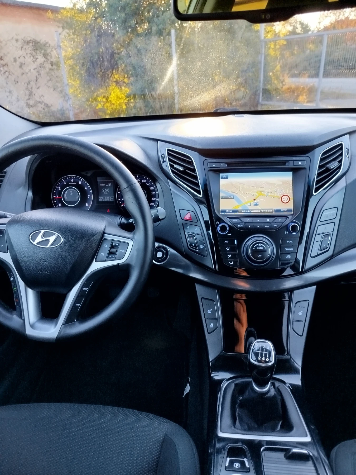 Hyundai I40 2.0GDI 177 ks, снимка 8 - Автомобили и джипове - 56628934