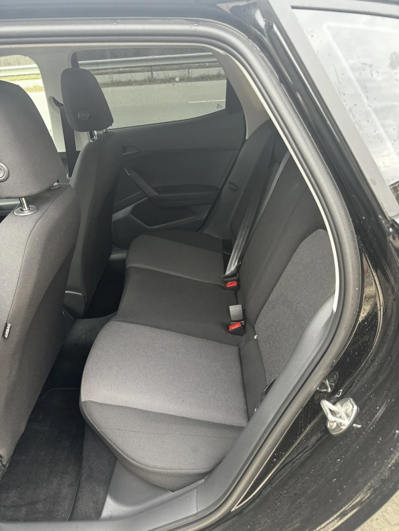 Seat Arona 90кс TSI, снимка 11 - Автомобили и джипове - 49582800