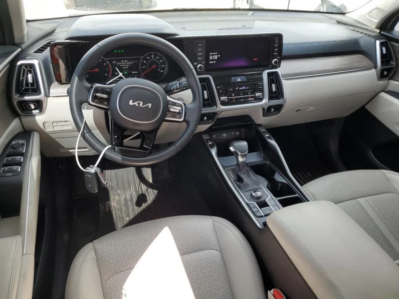 Kia Sorento, снимка 6 - Автомобили и джипове - 49464629