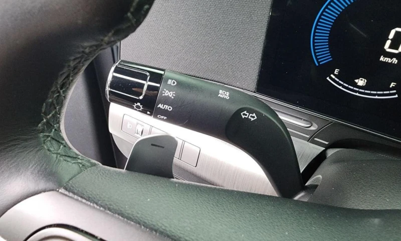 Hyundai Kona Gasoline 1.6 Turbo 2WD Modern, снимка 15 - Автомобили и джипове - 52113055