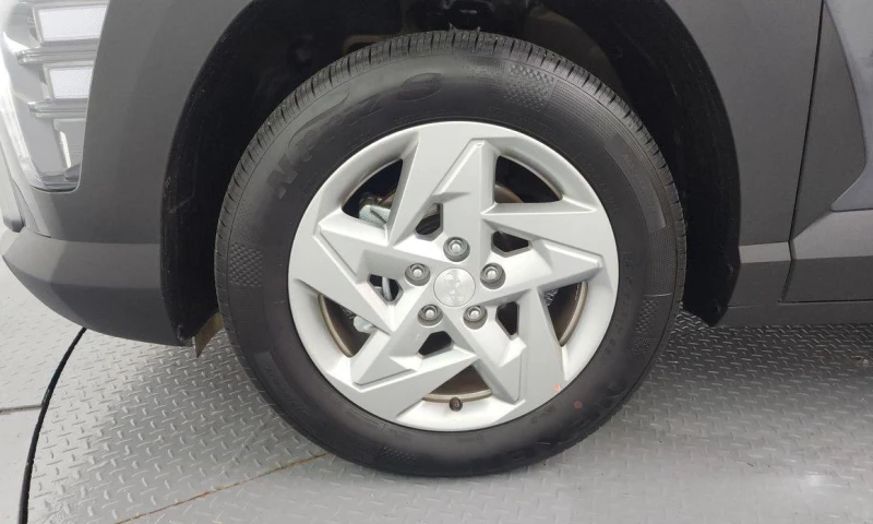 Hyundai Kona Gasoline 1.6 Turbo 2WD Modern, снимка 5 - Автомобили и джипове - 52113055