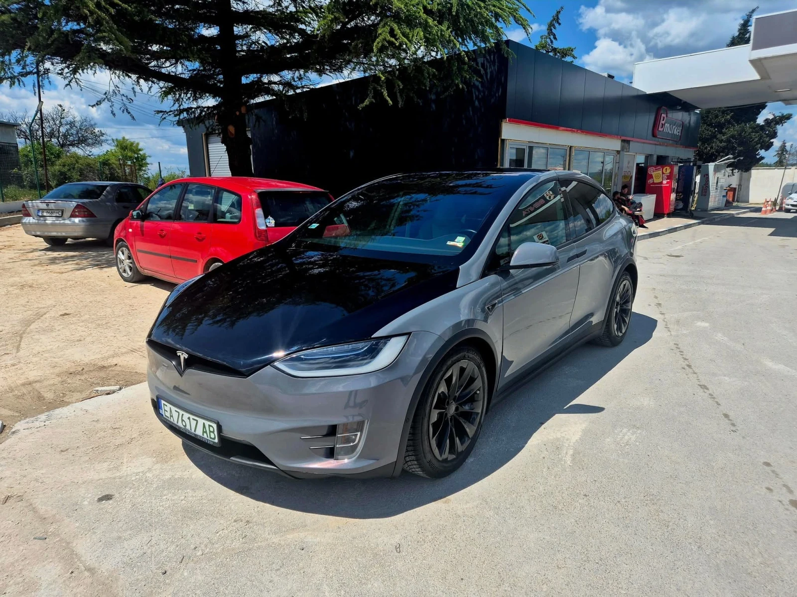 Tesla Model X 90D, снимка 1