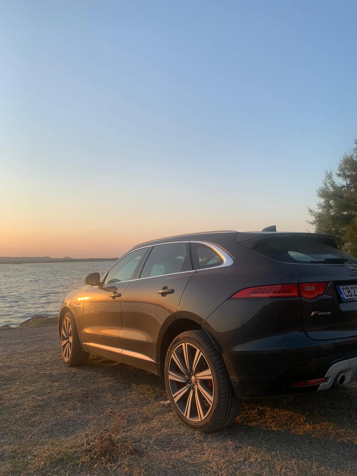 Jaguar F-PACE Сервизна история България, снимка 1