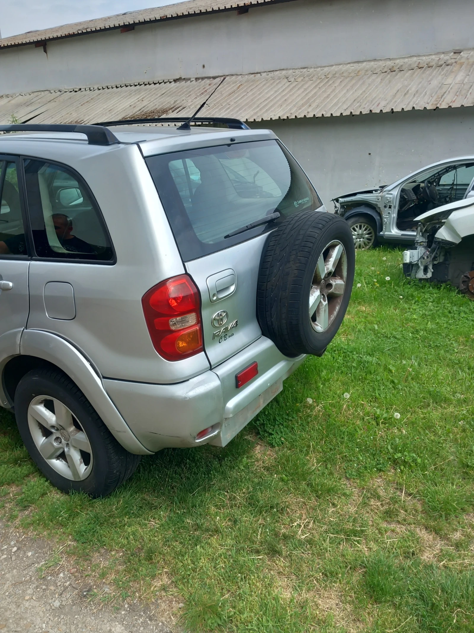 Toyota Rav4 2.0d/116k - изображение 2