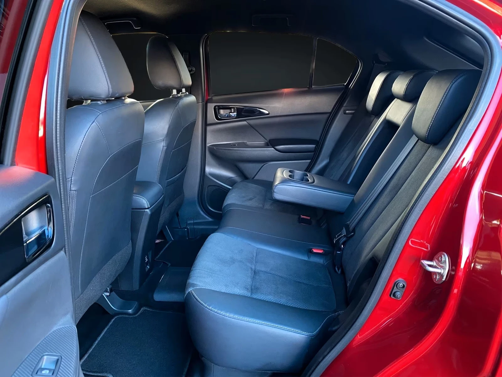 Mitsubishi Eclipse Cross 2.4PHEV/188HP/4WD/CAM/NAVI/KLESS/L.ASSIST/657g | Mobile.bg � ����������� 15