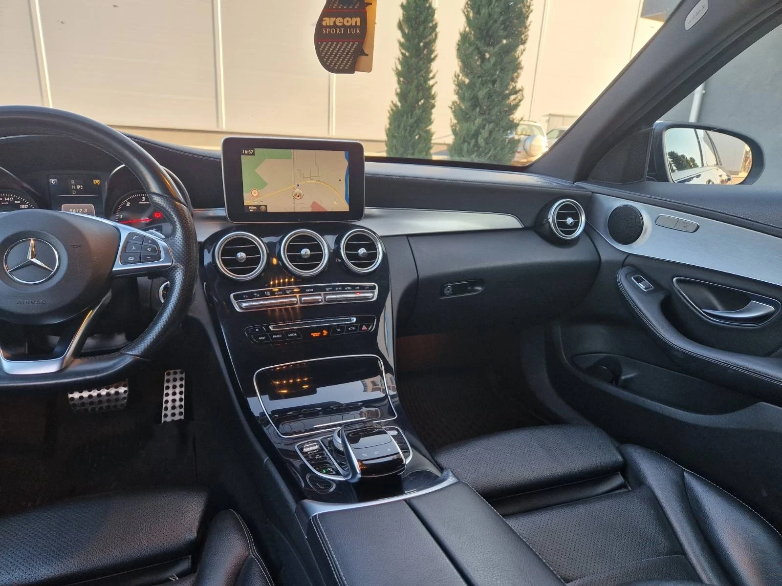 Mercedes-Benz C 220 Mercedes-Benz C-220/AMG, снимка 8 - Автомобили и джипове - 53713188