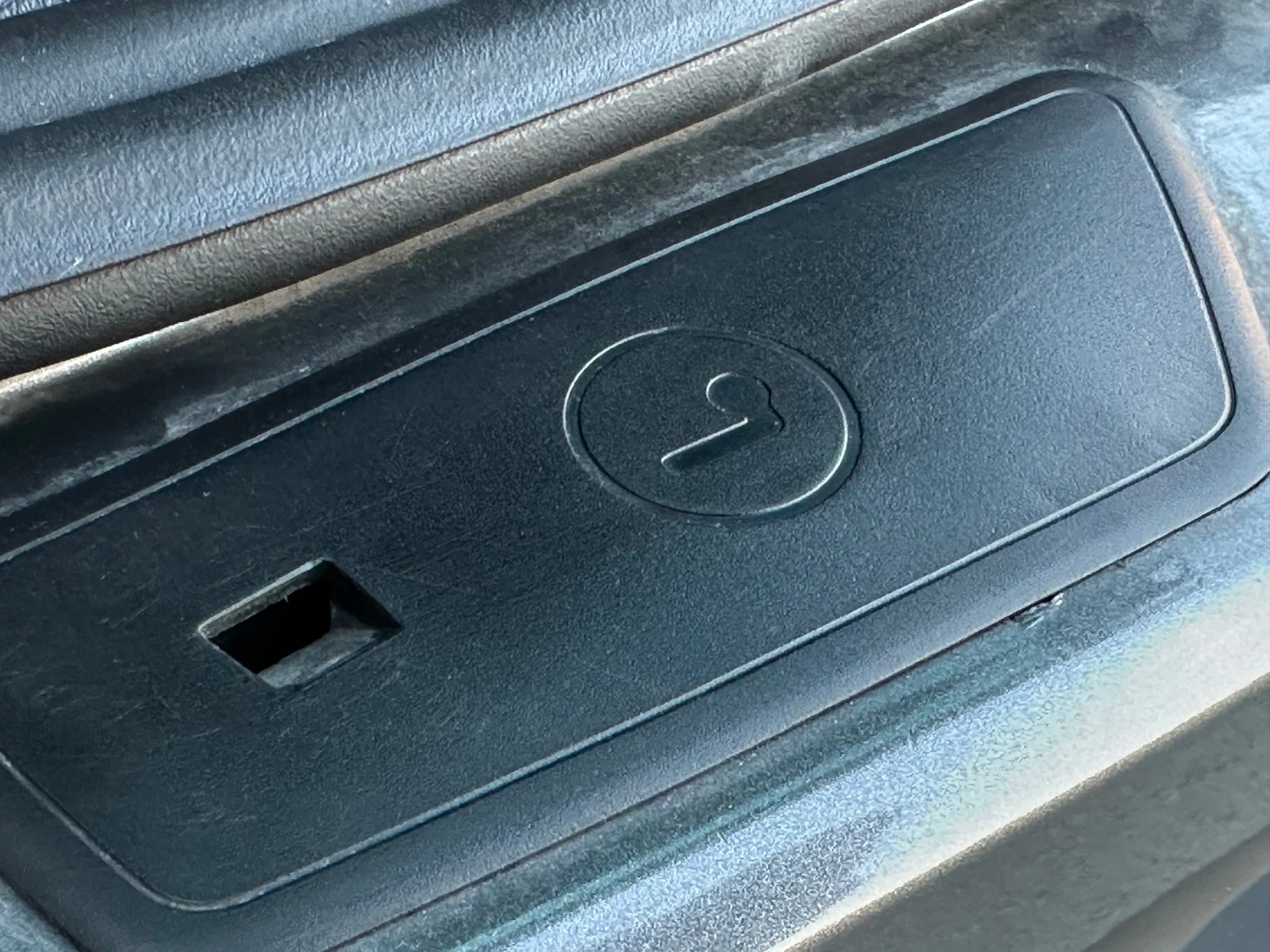 VW Tiguan 2.0 TDI Facelift | 4Motion | Trackline | 4x4, снимка 13 - Автомобили и джипове - 53745557