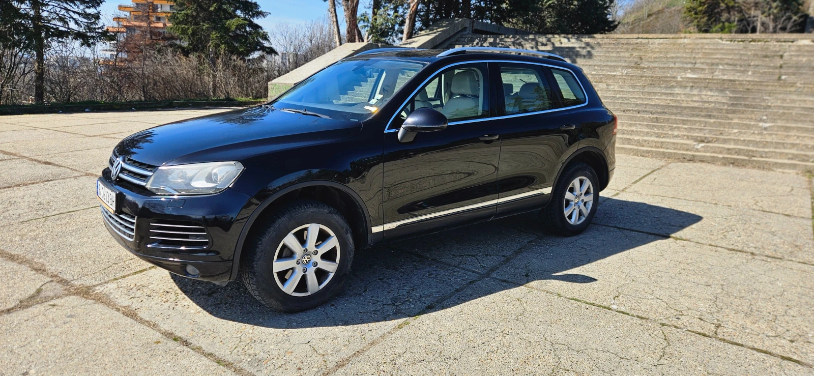 VW Touareg 3.0, снимка 3 - Автомобили и джипове - 53862210