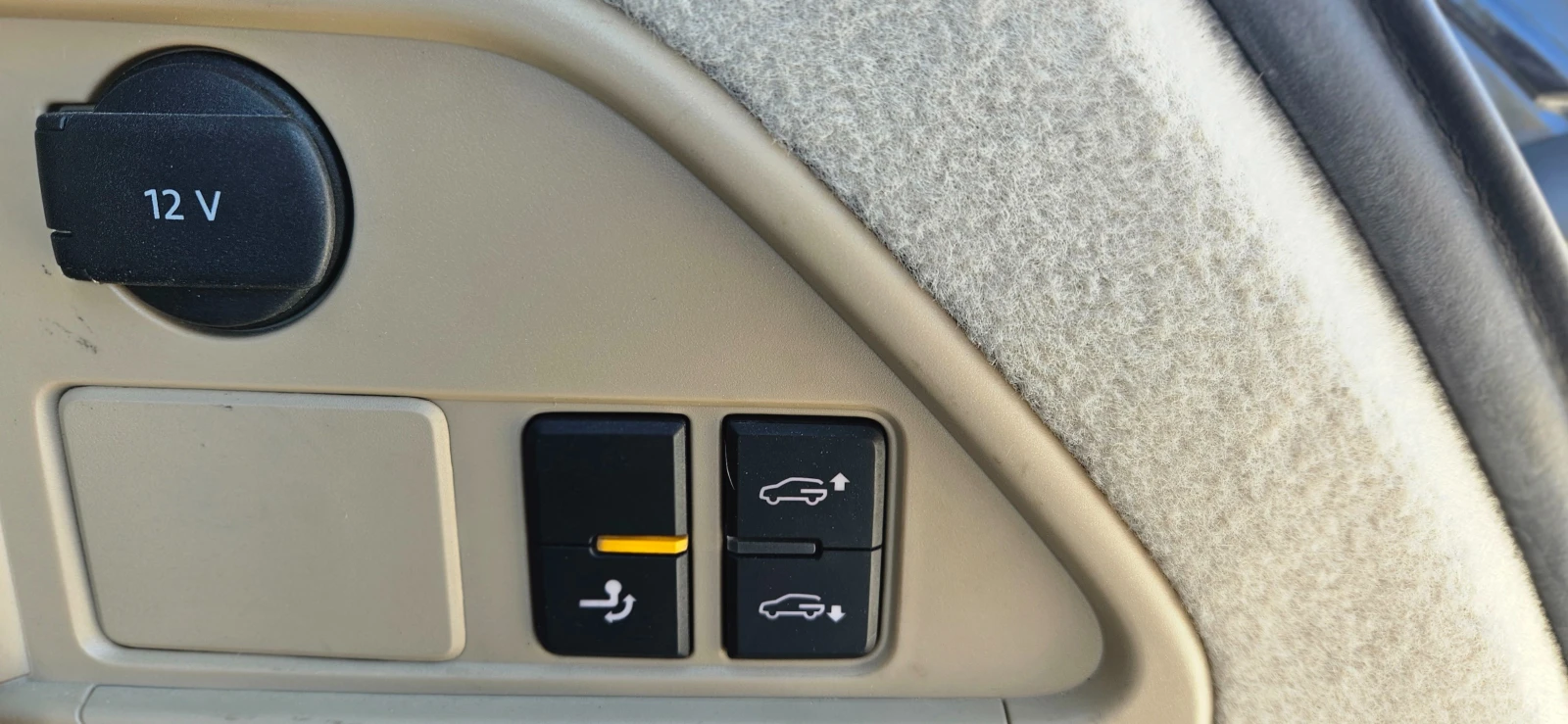 VW Touareg 3.0, снимка 8 - Автомобили и джипове - 53862210