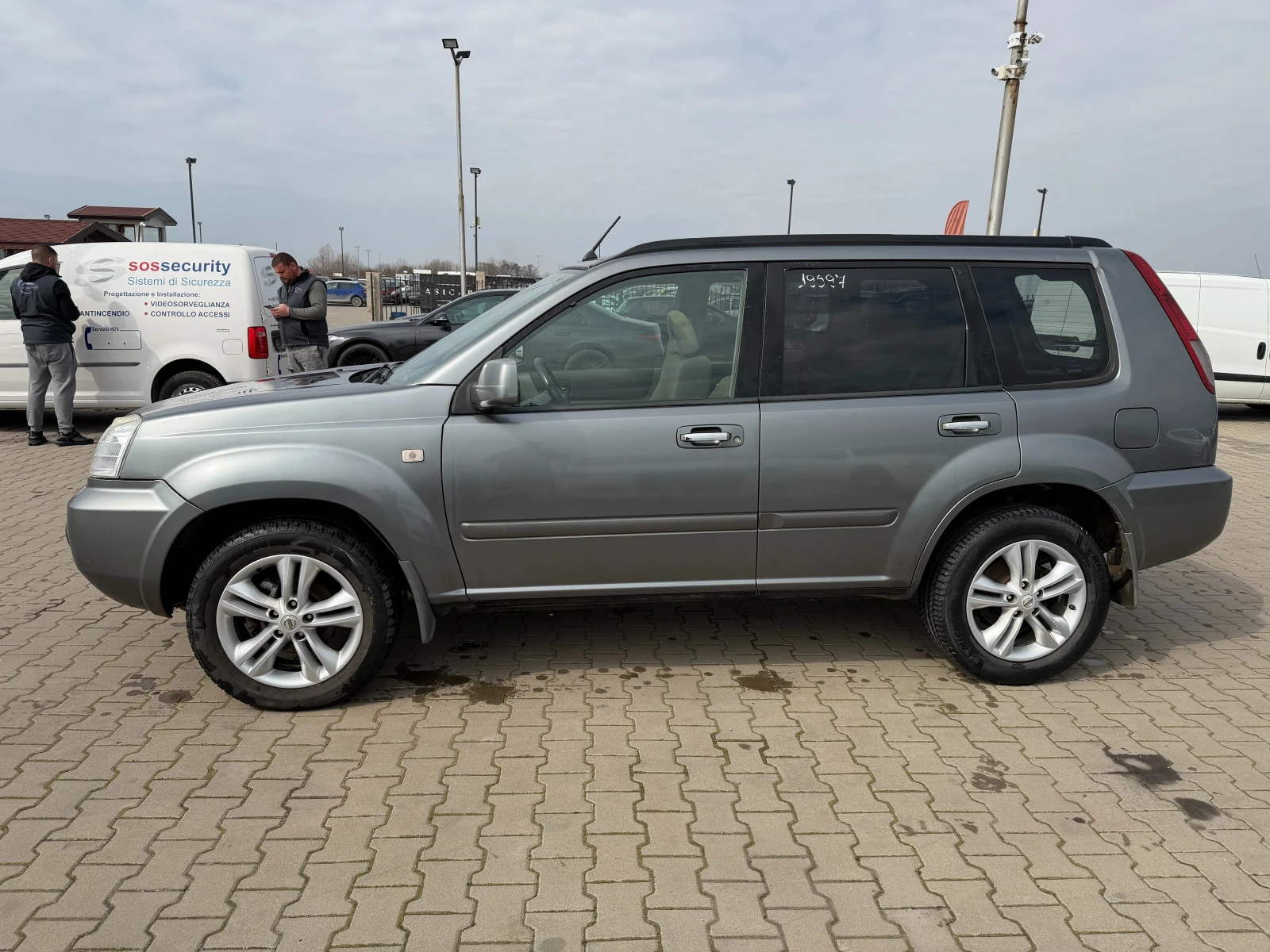 Nissan X-trail 2.2D 4X4 EURO 4, снимка 9 - Автомобили и джипове - 53865260