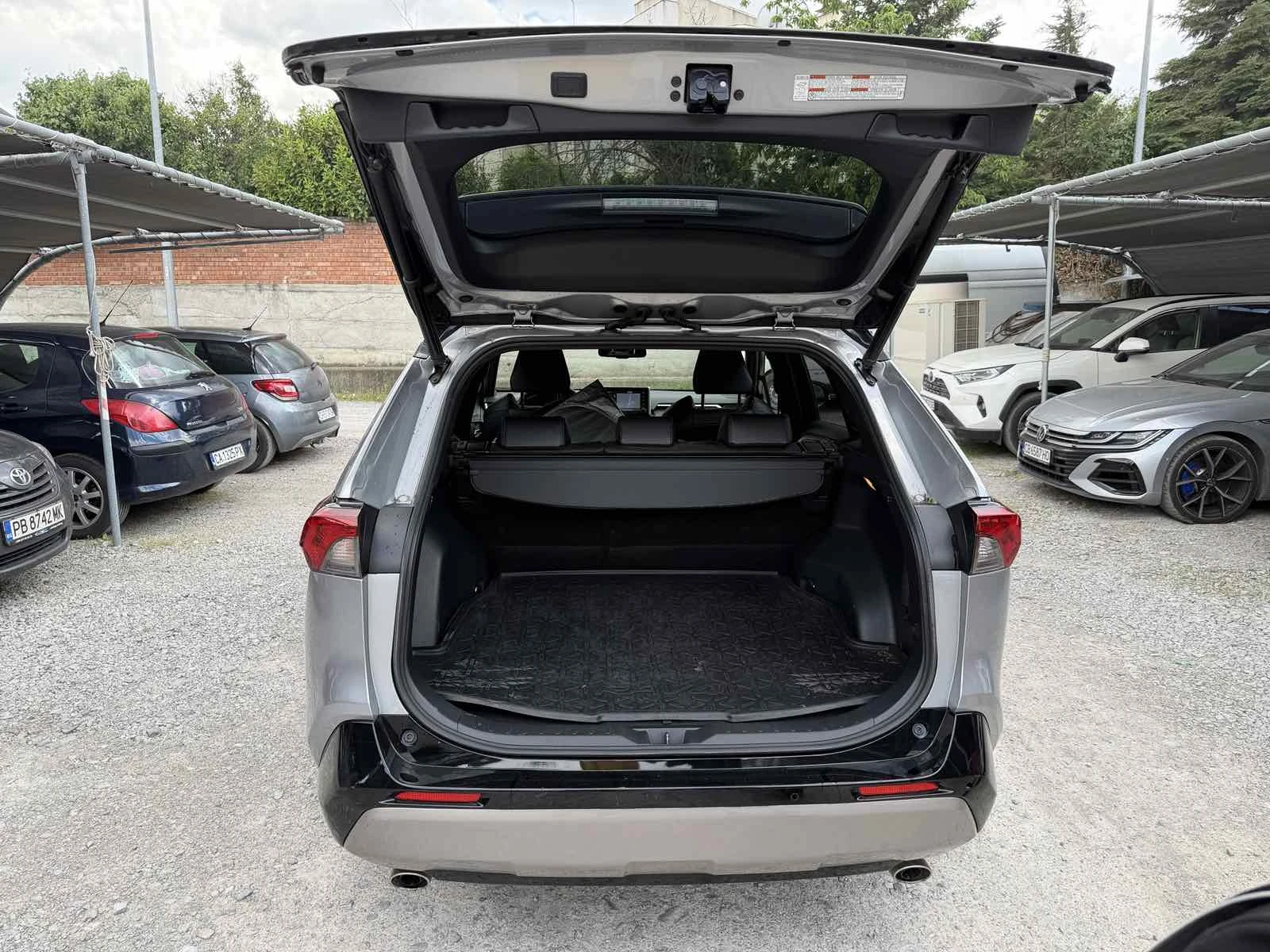 Toyota Rav4, снимка 12 - Автомобили и джипове - 54701988