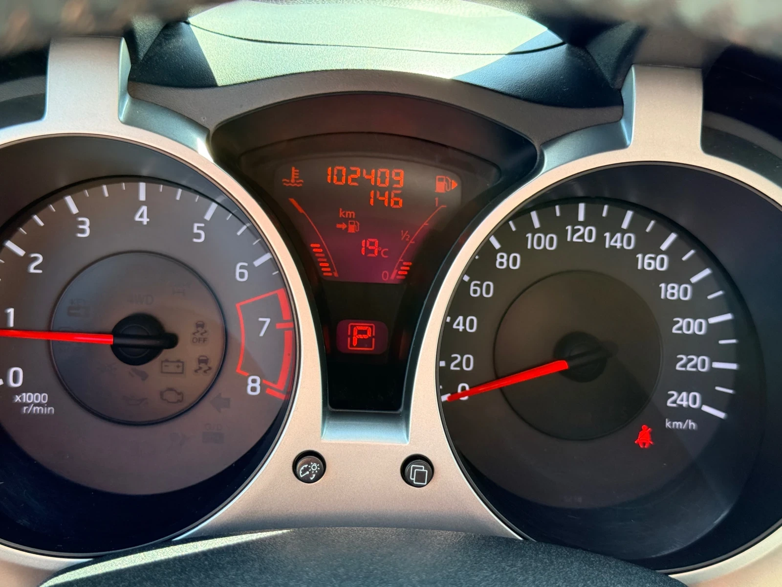 Nissan Juke, снимка 8 - Автомобили и джипове - 54723247