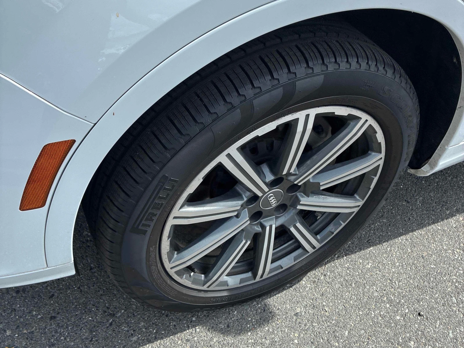 Audi Q7 Technik | CARFAX | АВТОКРЕДИТ БЕЗ ПЪРВОНАЧАЛНА , снимка 6 - Автомобили и джипове - 55852293