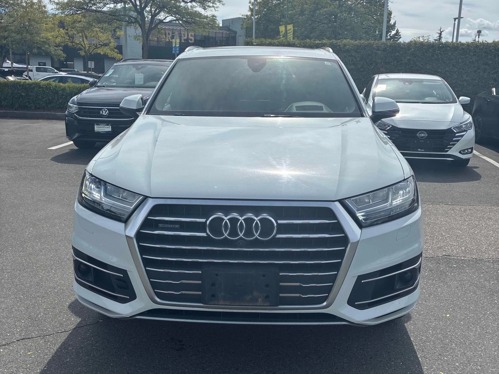 Audi Q7 Technik | CARFAX | АВТОКРЕДИТ БЕЗ ПЪРВОНАЧАЛНА , снимка 2 - Автомобили и джипове - 55852293