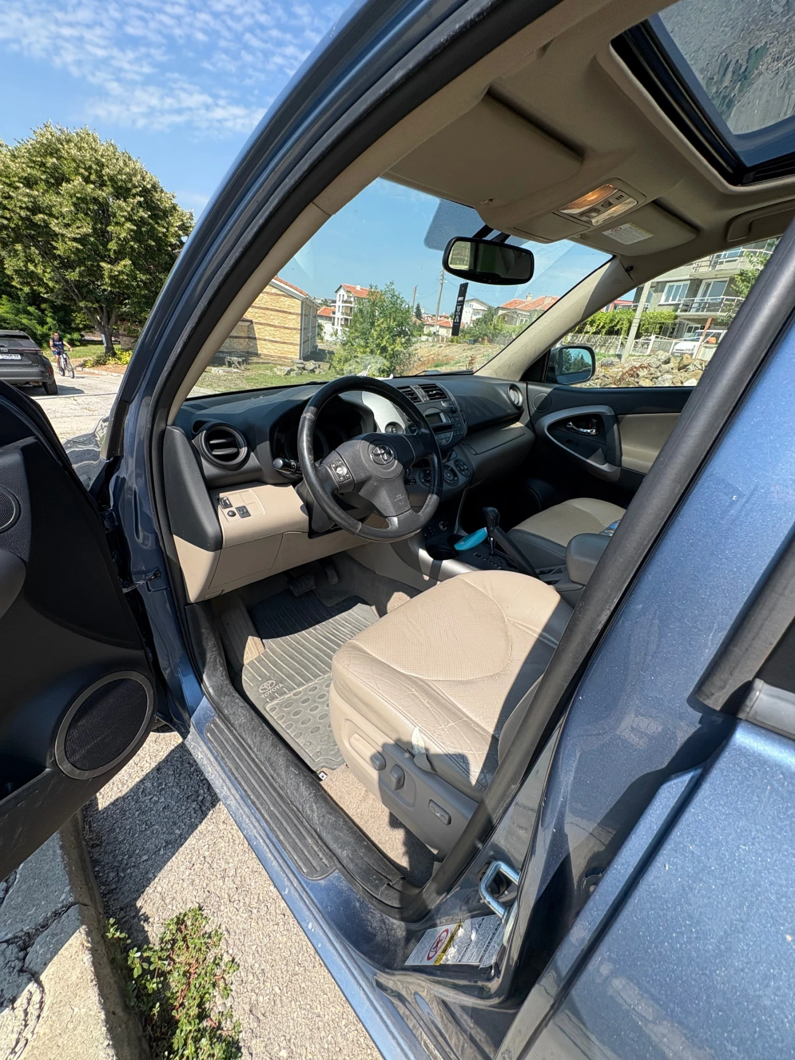 Toyota Rav4, снимка 5 - Автомобили и джипове - 56252333