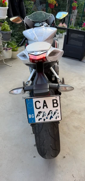 ����� �� �������� �� MV Agusta F3 F3 800