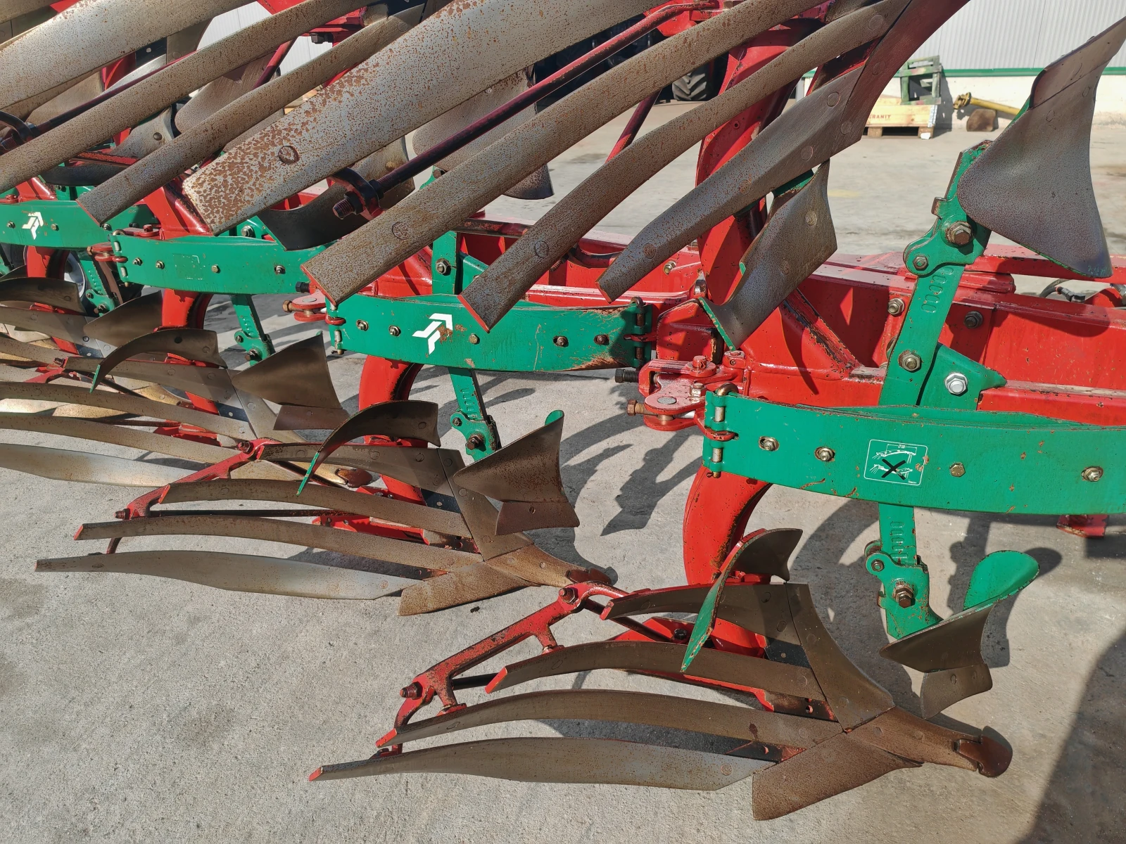  Kverneland ED 100-200     20% | Mobile.bg   14