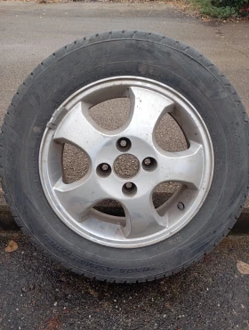 Toyota Yaris verso, снимка 6