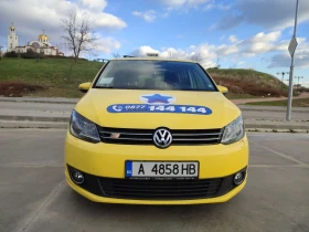 VW Touran 1.6 TDI DSG Автопилот/Кожа/Мултиволан/Печка - 6200 € / 12126.15 лв. - 98063788 8
